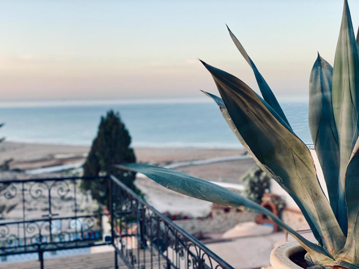 Atlas Wonders Coworking Surf Camp Тагазут Екстер'єр фото
